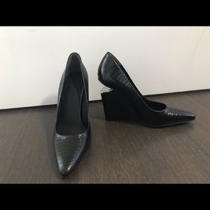 SOLD! NWT Alexander Wang INE EMBOSSED WEDGE,BLK,36